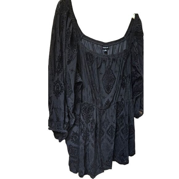 TORRID Flocked Black Mesh Square Kneck Puff Sleeve Phesant Top. 2X - Picture 6 of 16